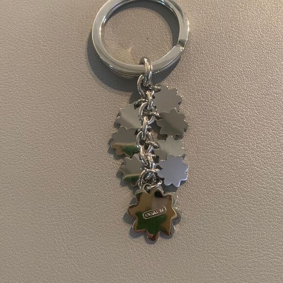 COACH Dangling Daisy Keychain - Picture 4 of 4